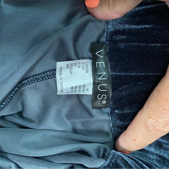 Venus Velvet Blue Cargo Joggers. NWOT. Medium. - Picture 10 of 11